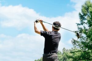 ゴルフの飛距離アップで鍛える筋肉＆バランスを整える方法を大阪の接骨院が解説